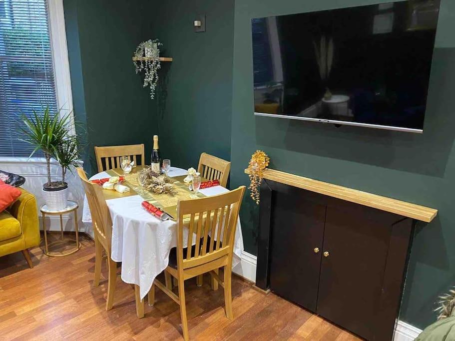 Trendy 3 Bedroom Home Close To Margate Beaches Bars Resturants 2 Night Min Stay Westgate-on-Sea Dış mekan fotoğraf